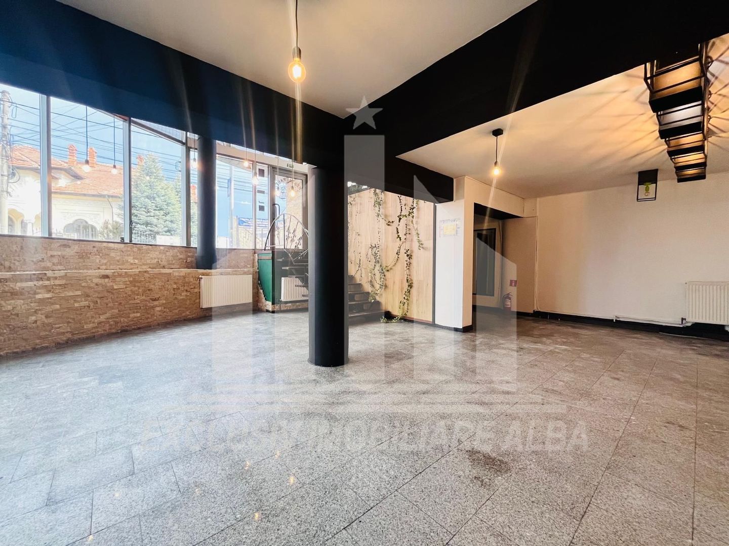 Spatiu comercial de inchiriat, Centru - Poză 2