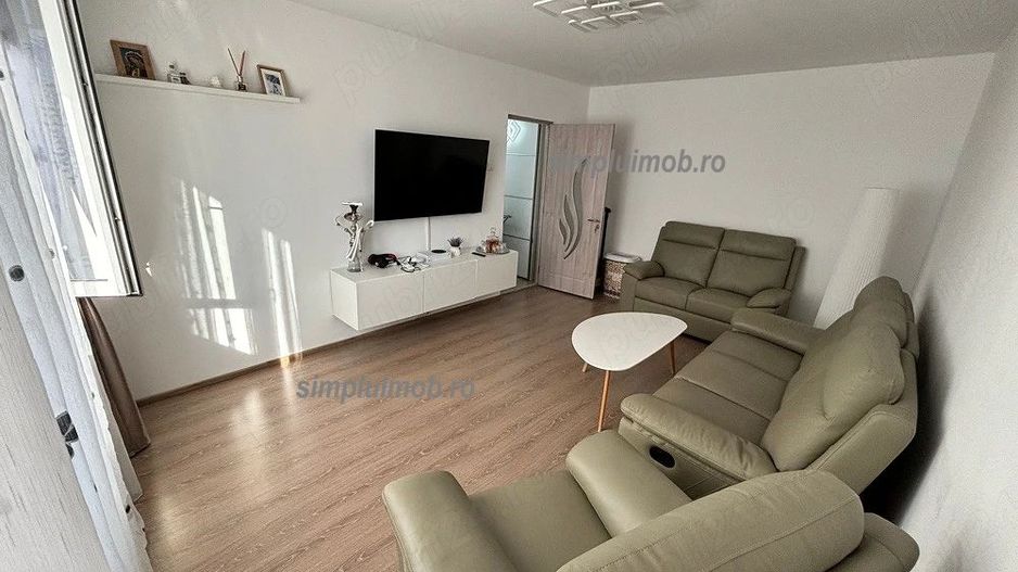 Titan 2 Camere - Poză 4