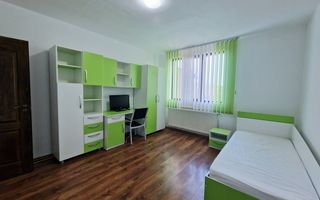 Apartament cu 3 camere decomandate, Cetate - Poză 4