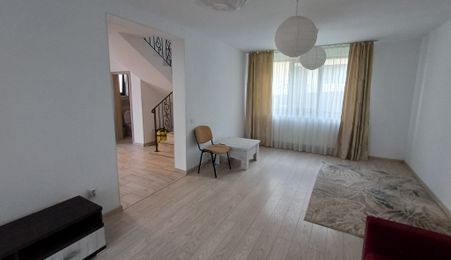 Casă 4 camere, 2 Locuri de parcare–Zona Valea Adanca- 830 euro