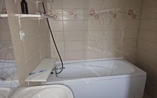 Casa 35 mp cu curte 300 mp, Micro 17 – Str. Oltului, 250 euro lunar - Poză 7