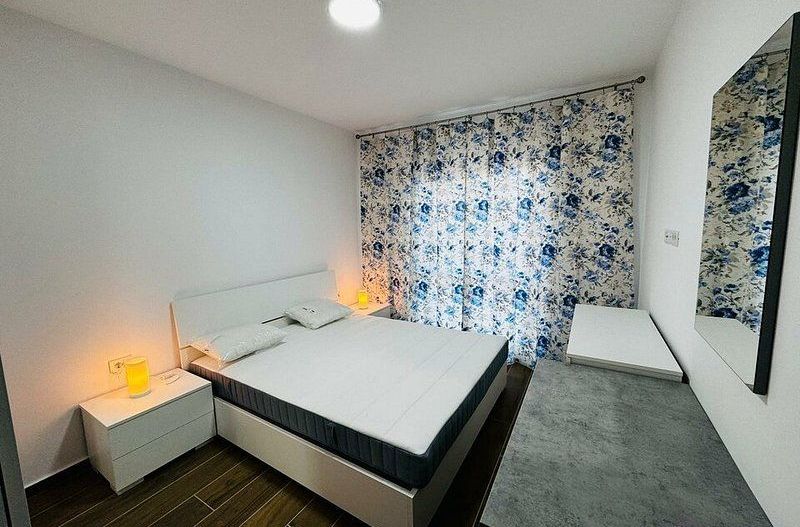 Cautam chirias pentru apartament nou 2 camere in gradiste Arad - Poză 4