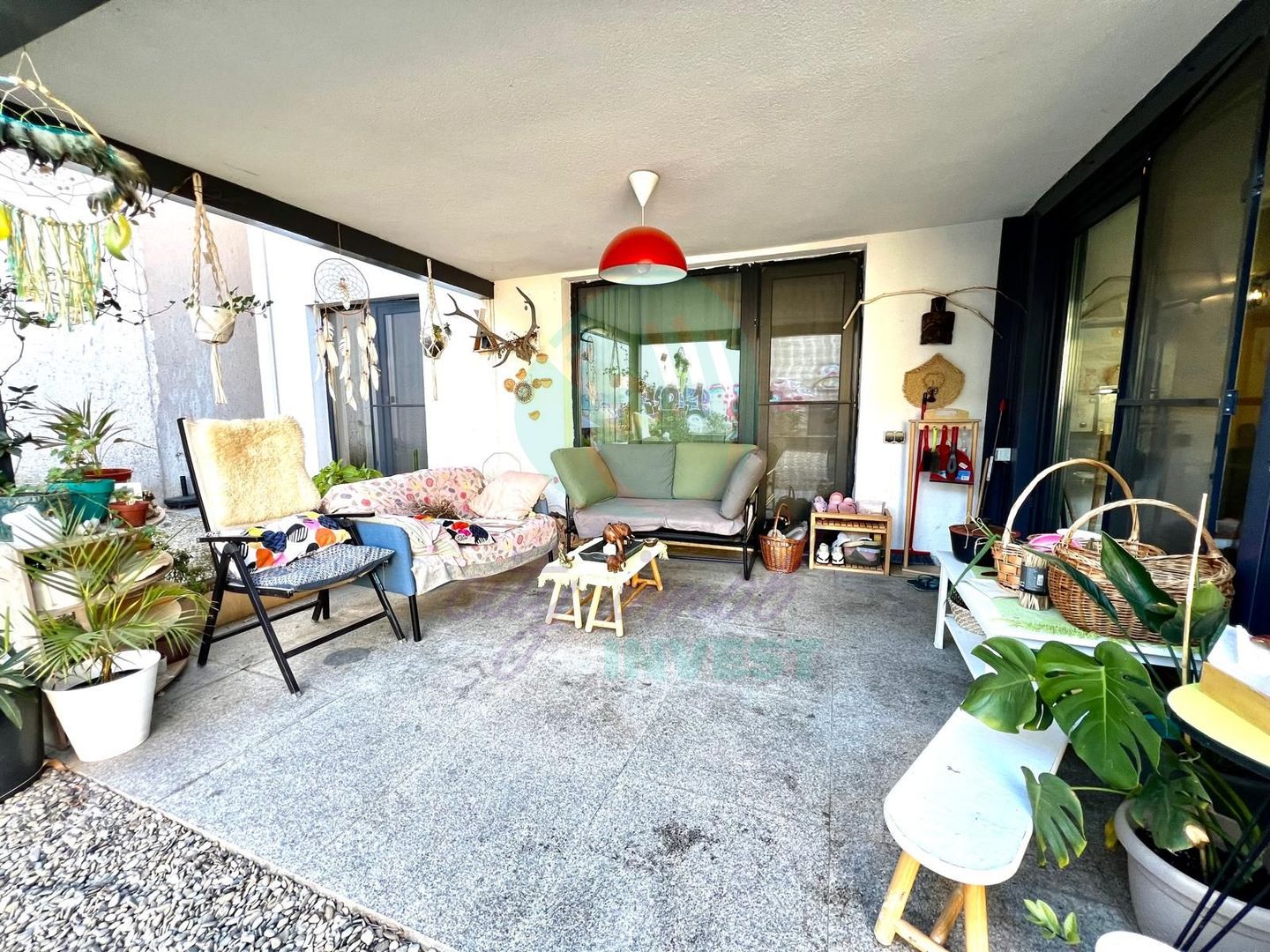 Proprietate UNICĂ– Apartament cu 4 Camere si Curte Proprie 210 mp - Poză 4