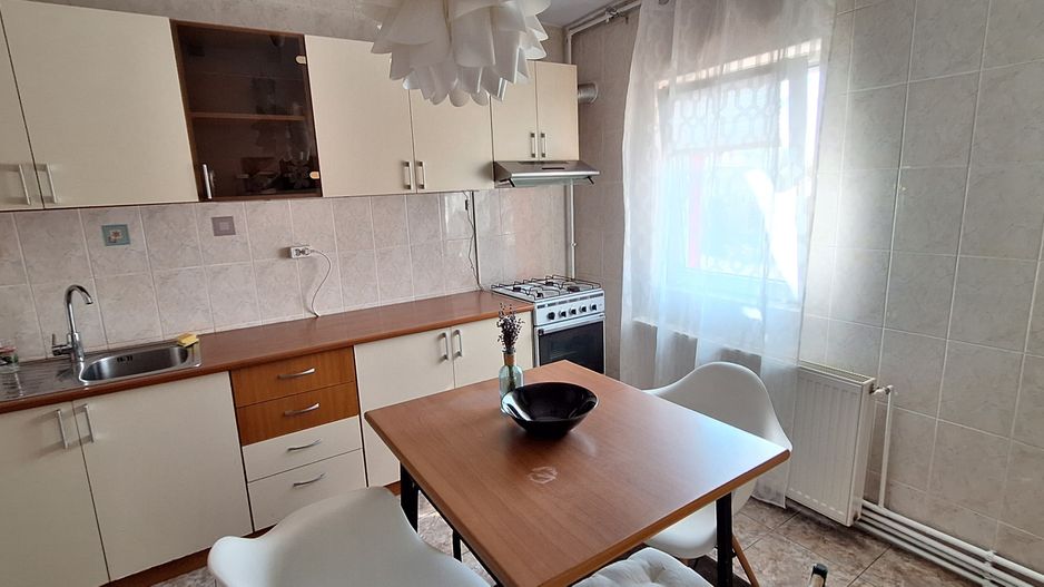 Apartament cu 3 camere la 5 min. de Iulius Town - Poză 10