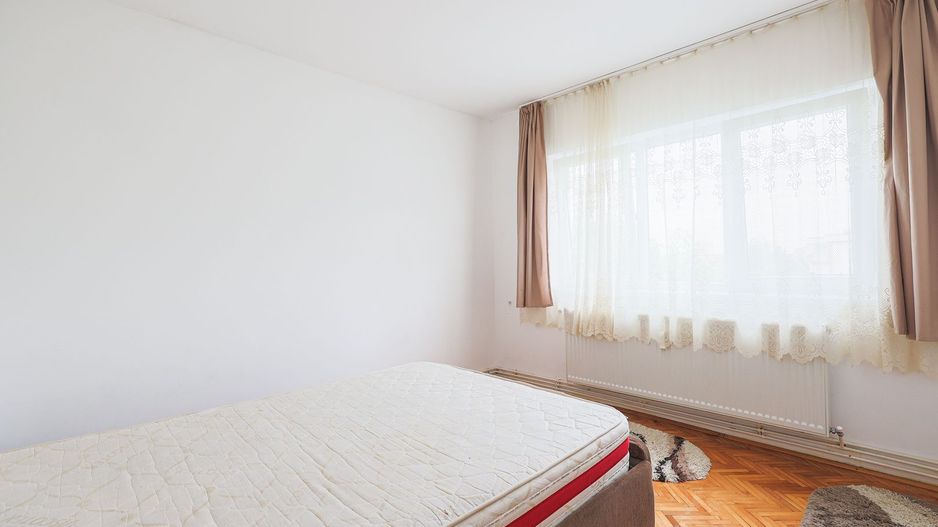 VANDUT! Apartament 2 camere decomandat – Zona 300 - COMISION 0% - Poză 3