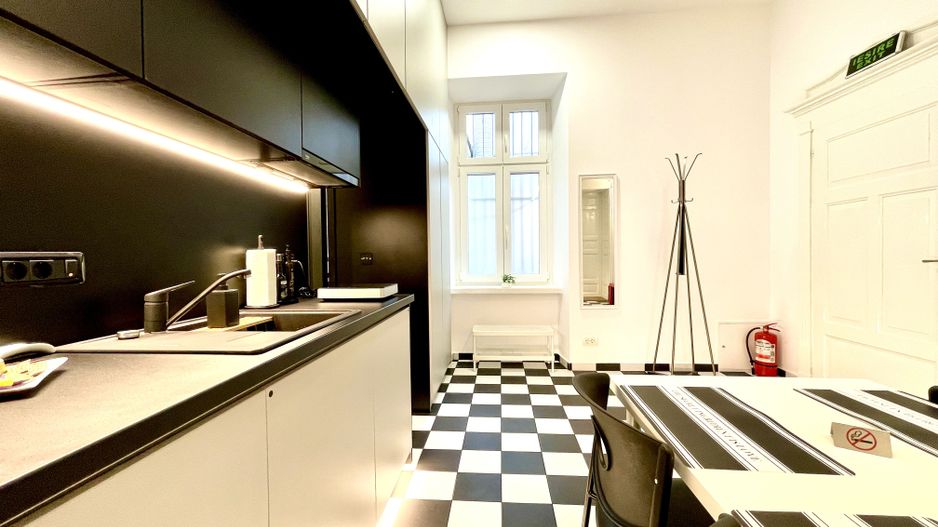 Studio generos in Piață Libertății - 52 mp - renovat - Poză 21