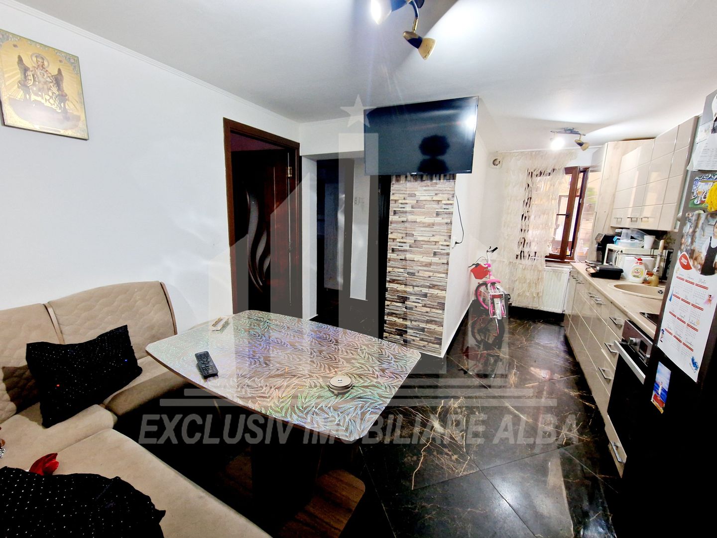 Apartament 2 camere de vanzare, zona Cetate - Poză 4