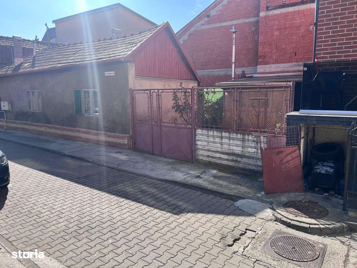 Casă de vânzare cu posibiliate de renovare/dezvoltare - Poză 2