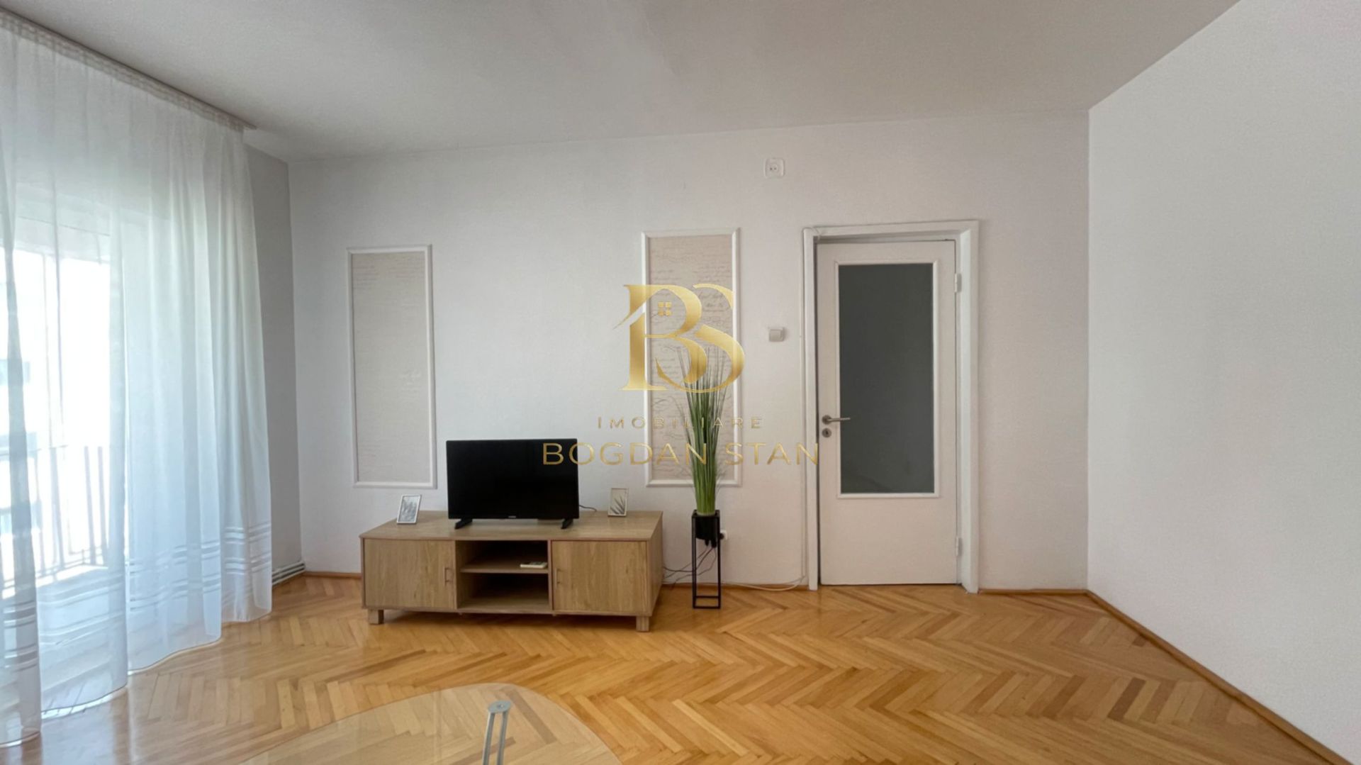 Apartament 3 camere de închiriat | Etajul 3 | Zona Semicentrala - Poză 4