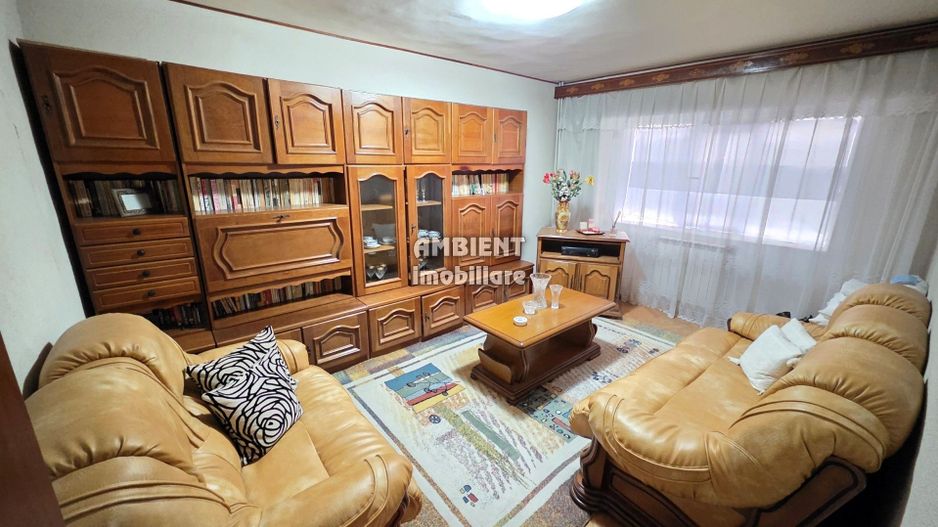 Apartament cu 3 camere, partial mobilat si utilat, VASLUI - zona GARA; - Poză 6