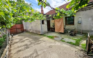 Casa veche, 5 camere, 287 mp teren, zona Prefectura. Necesita renovare - Poză 4