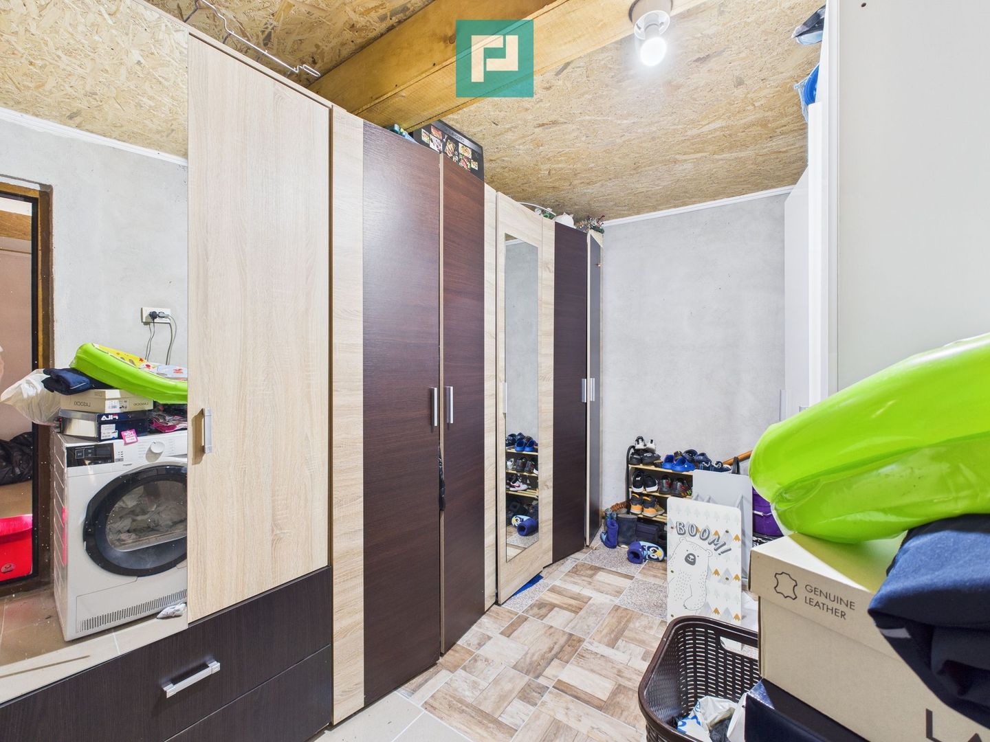 Casă cu 2 camere nou renovată cu anexă în Nădab - Poză 13
