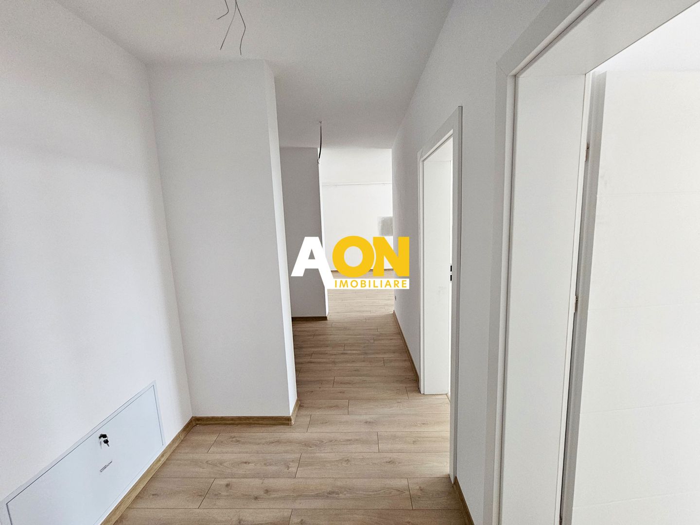 Apartament 3 camere, bloc nou, 63 mp utili + balcon, zona Centru - Poză 9