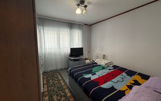 3 decomandate, etaj 2/4, centrala termica, Rovine - 157 000 Euro - Poză 4