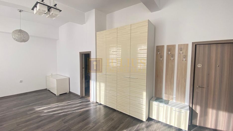 Spatiu comercial/birouri in zona accesibila - Poză 2