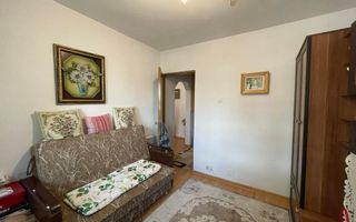 De vanzare apartament (se accepta si schimb cu casa) - Poză 4