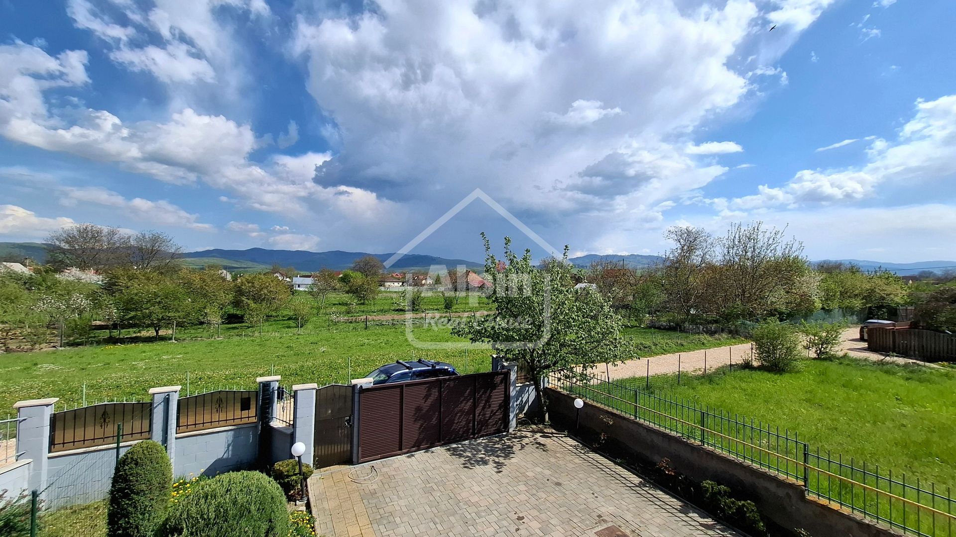 Duplex Zona Linistita Carpinis - Poză 18