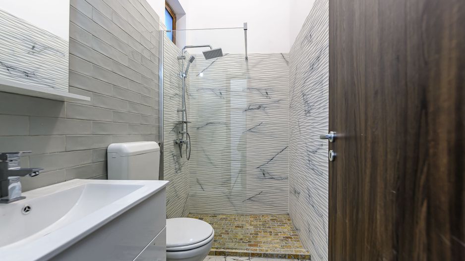 Apartament la casă cu destinații multiple Ultracentral - Poză 9