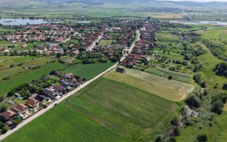 Teren intravilan 10.000 mp, Rotbav (Feldioara) - Poză 10