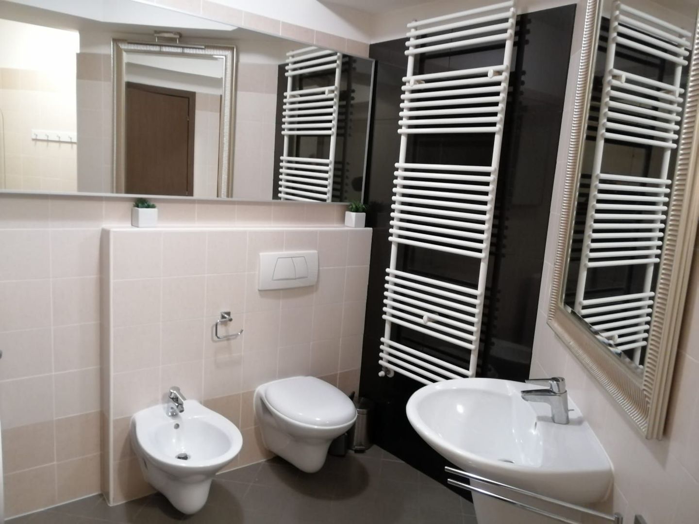 Apartament lux cu 3 camere de inchiriat în zona Torontalului - Poză 7