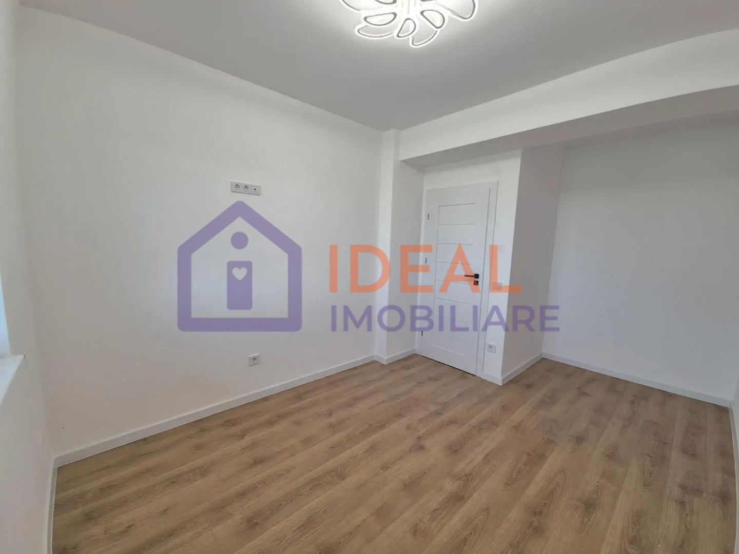🏡 Apartament 3 camere și balcon- LA CHEIE, zona Calea Surii Mici - Poză 10
