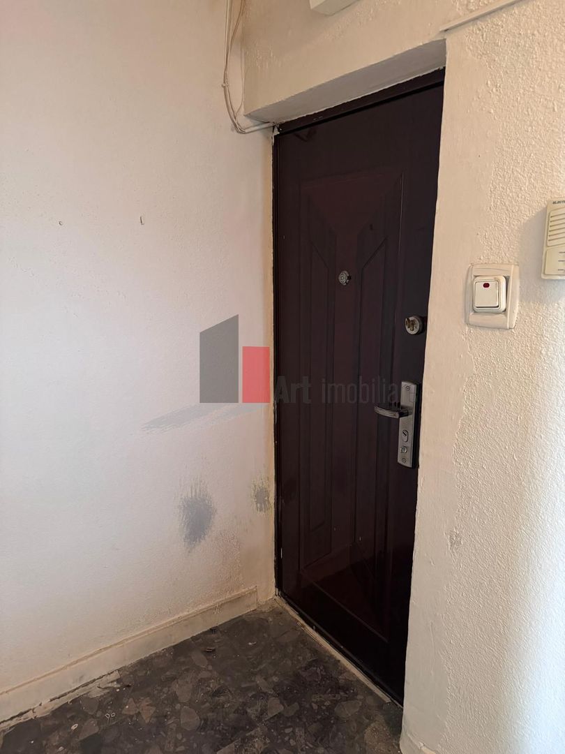 Vânzare apartament 3 camere Piața Progresu - Poză 4