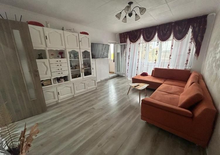 apartament decomandat 5 camere,96 mp utili-Padurea Verde, 2 bai, balcon 12mp - Poză 1