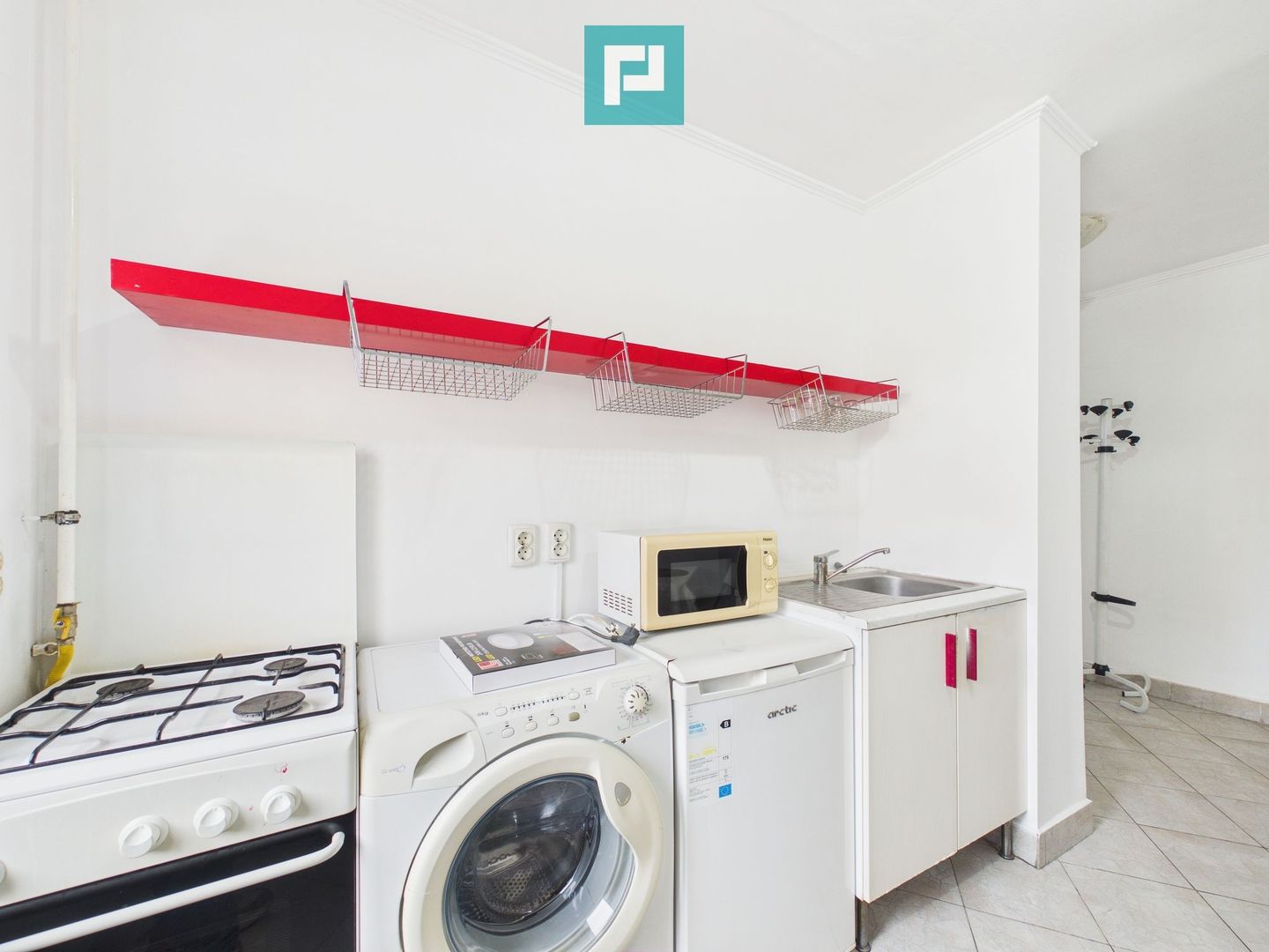 Apartament cu 2 camere de închiriat zona Central - Poză 13