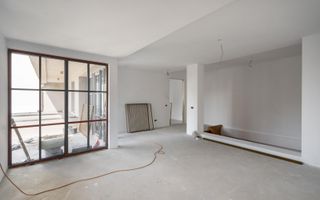 O BIJUTERIE ASCUNSA IN CENTRUL BUCURESTIULUI - Poză 10