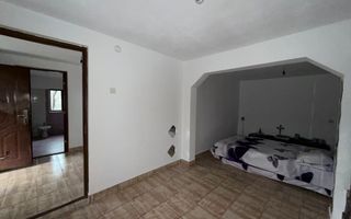 CASA CU TEREN 2500 MP LA 23 KM DE CRAIOVA CU TEAVA DE GAZE - Poză 5