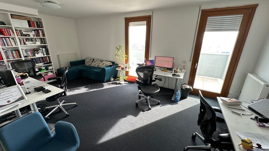 Birouri , cladire noua, zona centrala - Poză 4