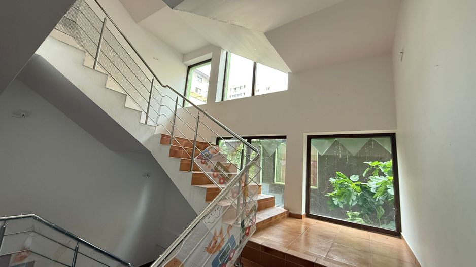 DE ÎNCHIRIAT VILĂ CĂMIN DE BĂTRÂN I AFTERSCHOOL I GARAJ+CURTE I ZONA CENTRALĂ - Poză 7