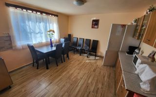 Casa in Avrig | 3 Dormitoare + Living si Bucatarie | Pivnita - Poză 5