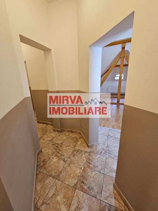 🏢 Spațiu de birouri – 5 camere, 3 băi – Mansardă vilă, Central - Poză 26