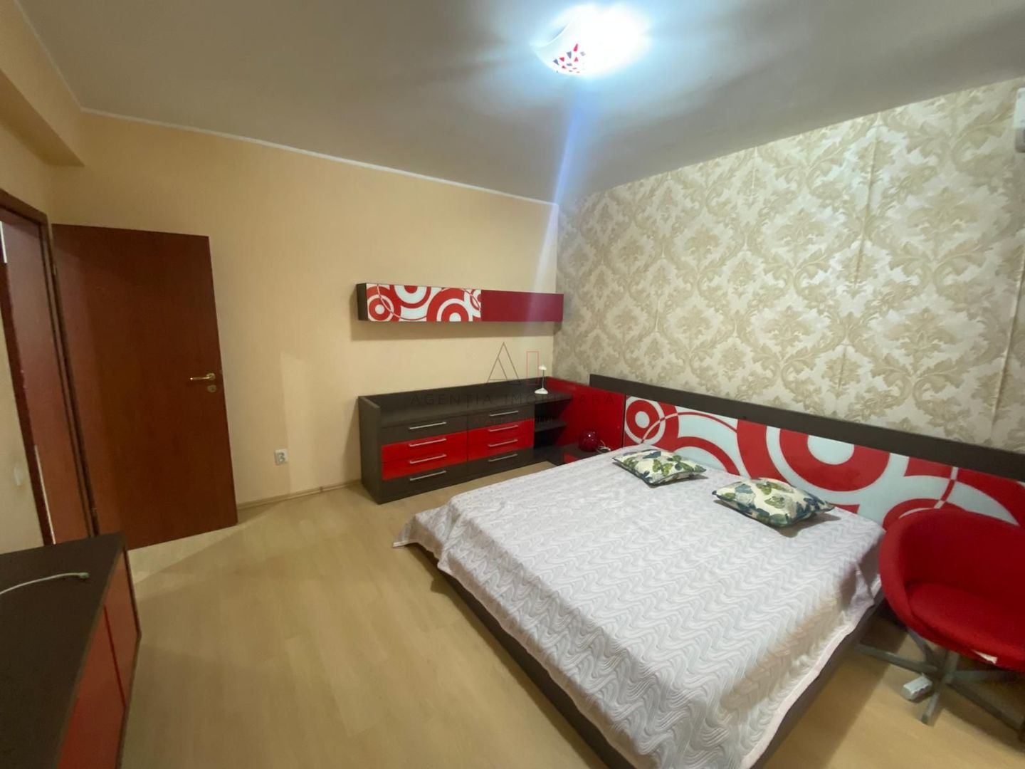 3 Camere Spatios - 2 balcoane - Poză 1