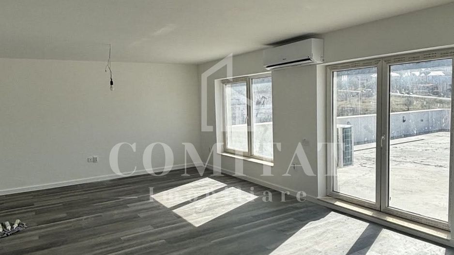 Penthouse cu 4 camere | Terasă de 100 mp | Loc de parcare | Floresti - Poză 7
