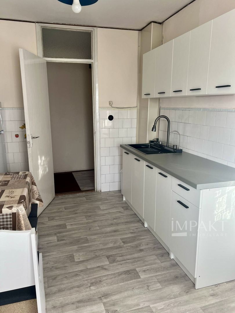Apartament cu 4 carmere decomandat in Grigorescu - Poză 4