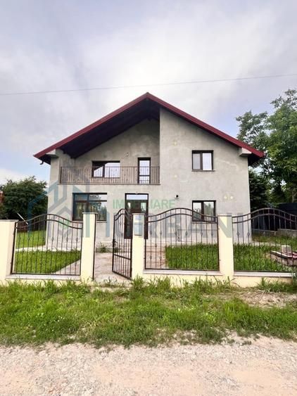 Vilă spațioasă cu 7 camere și teren 454 mp, Dancu, la câteva minute de Iași - Poză 1