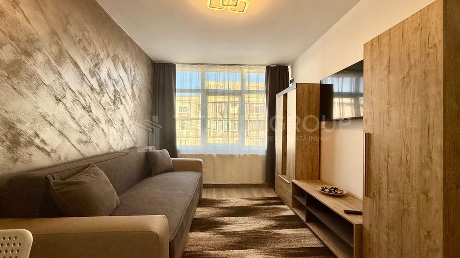 Garsoniera decomandata, etaj intermediar - Zona Tractorul, Coresi - Poză 2