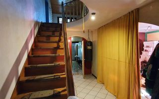 Casa cu 5 camere, 1500 mp teren, Centru. Pretabila pentru muncitori - Poză 4