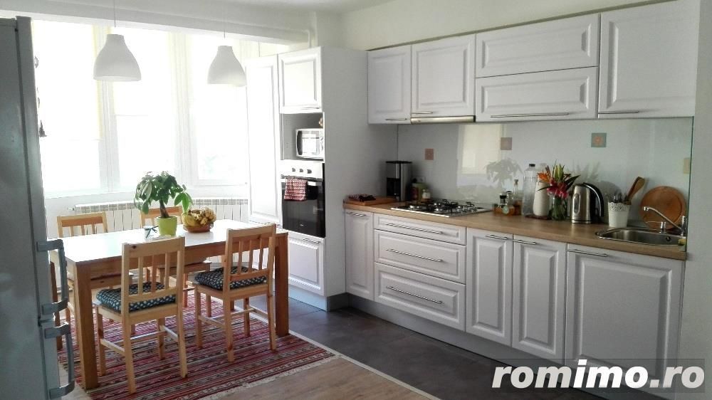 3 cam decomandat 2 bai  Dorobanti / Simion Barnutiu Centrala proprie - Poză 1