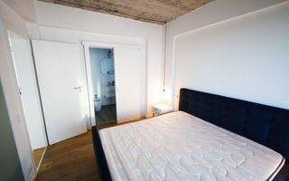 Apartament tip penthouse 3 camere cu priveliște - Poză 3
