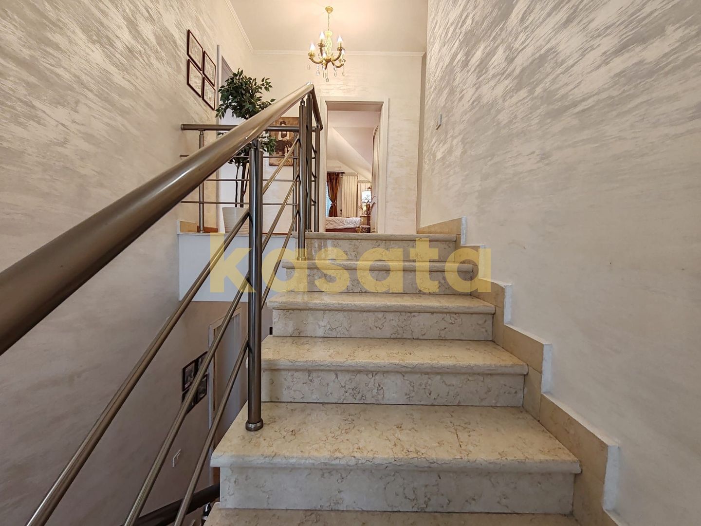 Vila care redefinește echilibrul între rafinament, spațiu și liniște - Poză 29