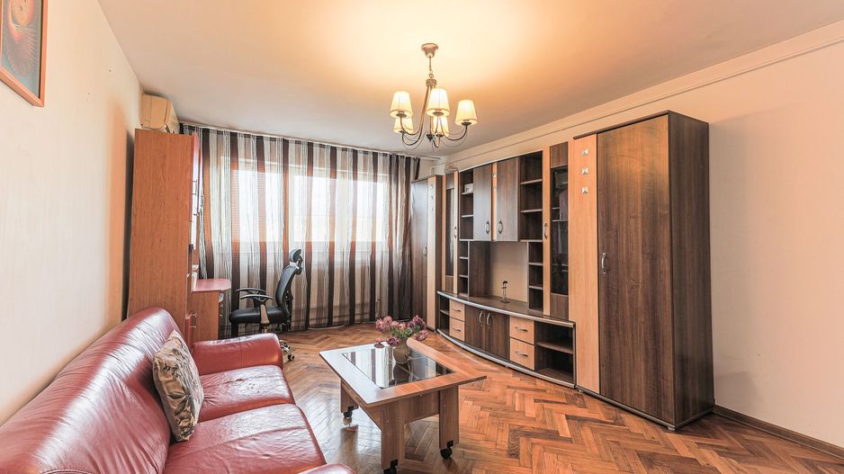 Rezervat! Apartament 2 camere, decomandat, 64 mp, etaj 4/4 - Poză 2