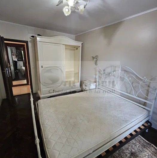 Ap 3 camere–vis-a-vis de Colegiul Național „Costache Negruzzi"- 750 E - Poză 3