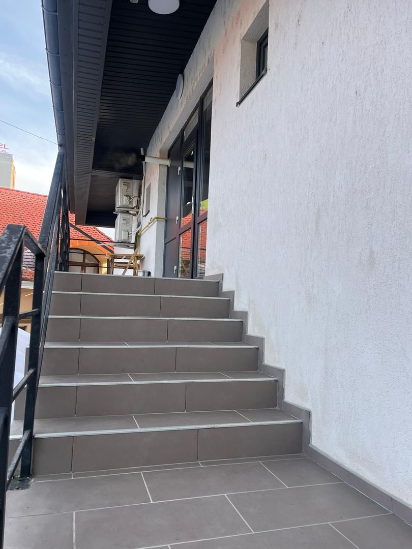 Spațiu comercial,  40 mp, ultra-central COVASNA - Poză 3