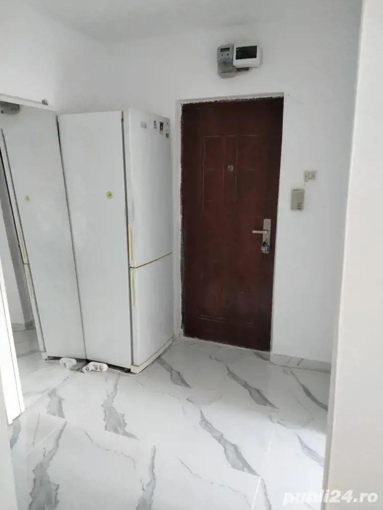 De vanzare apartament de 2 camere renovat total in Titan, aproape de Auchan - Poză 2