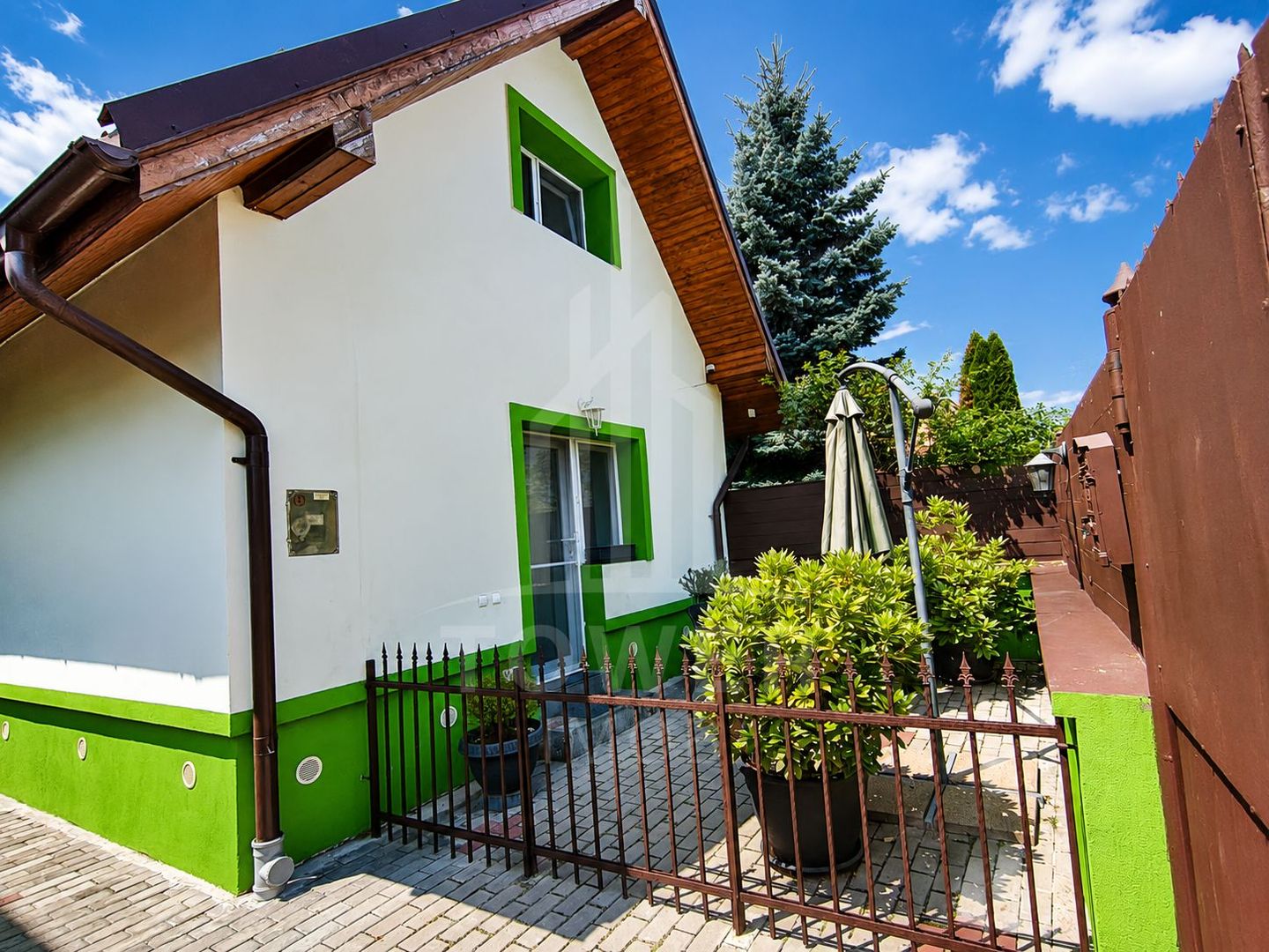 Apartament la casă cu grădină proprie de închiriat – Calea Poplăcii - Poză 1