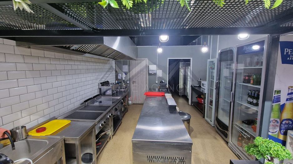 Bistro de vânzare “la cheie” – zonă cu trafic intens, complet utilat, autorizat - Poză 6
