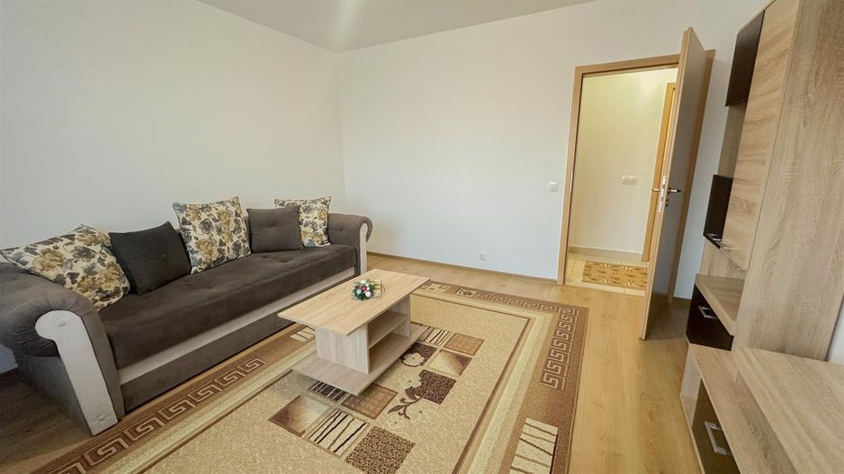 Apartament 3 camere | curte proprie | Loc parcare privat | Tractorul - Poză 2